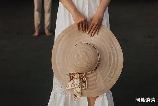 阿盐谈请 让你妈给我妈道歉，我就接你回去：得知女儿已有新爹，凤凰男慌了