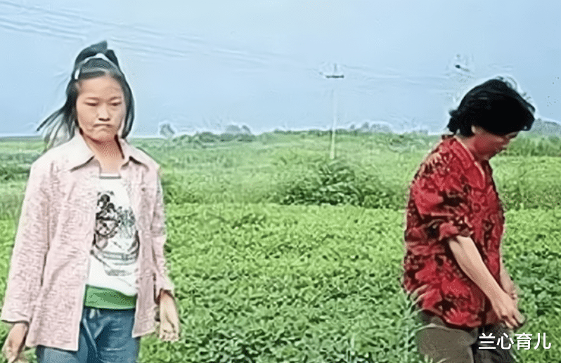 兰心育儿|高考故意考0分，写8000字怒批高考的女孩，后来怎么样了？