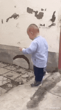 姐姐|“这是阿里巴巴20年前的招聘广告，那时的工资真的不低哈！”