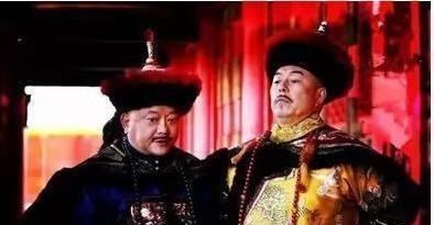 吴有情聊|和珅出上联：三斤四两五花肉，纪晓岚刚说出下联，乾隆脸色就变了