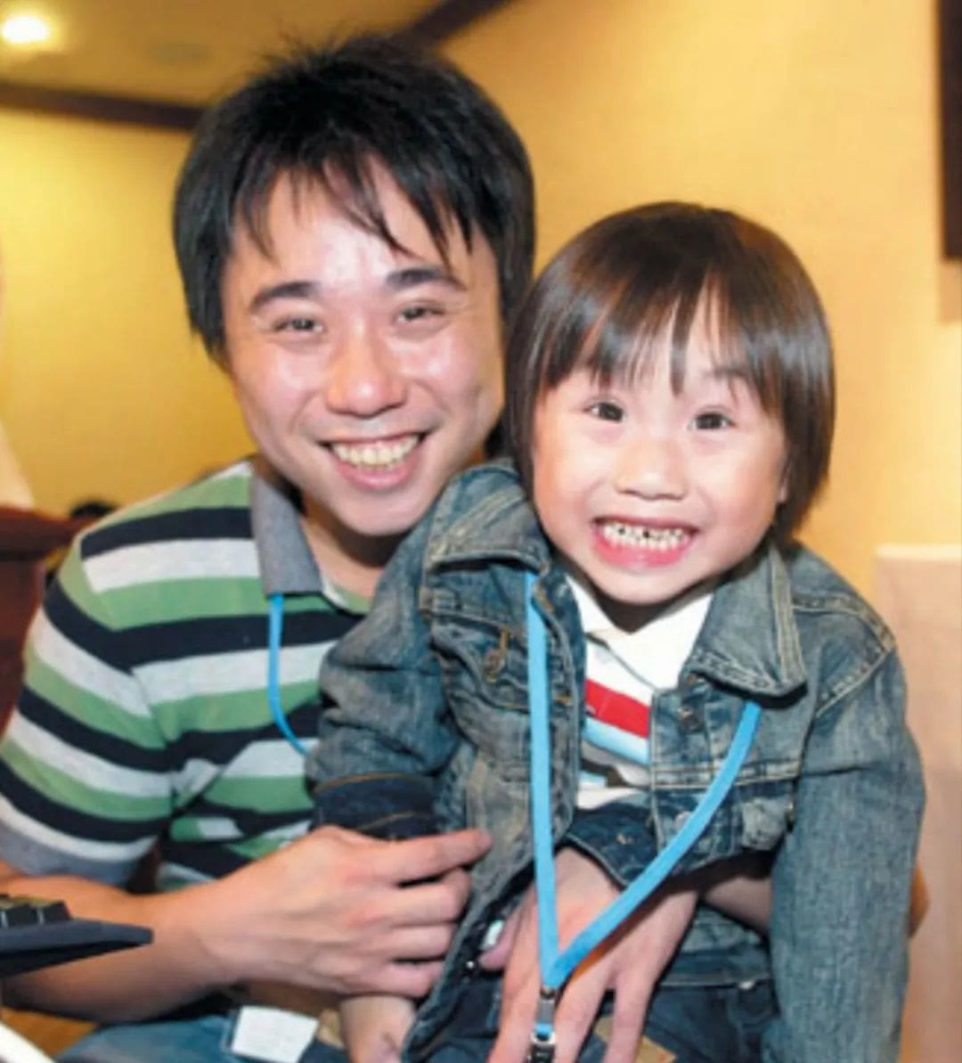 小小彬|他在“一夜爆火”后偷偷退圈，全网狂喜：这碗饭真的不适合你！