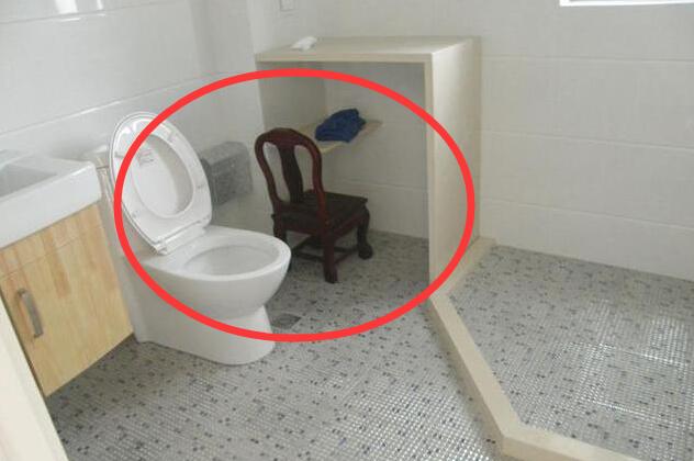 老婆劳心劳力负责新房装修,很感激,看到卫生间的装修我懵了!