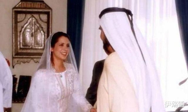 迪拜大王妃：深藏後宮，22年為表哥連生12子，被禁足長達41年-圖7
