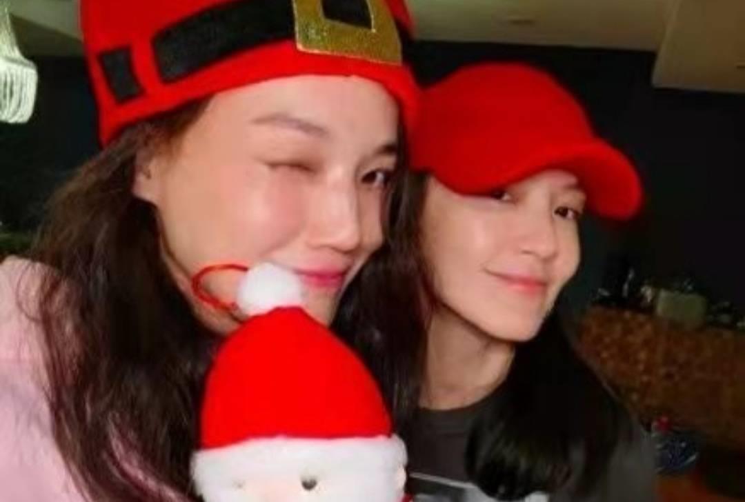 林熙蕾|46岁林熙蕾近照曝光，晒家人为自己庆生照片，素颜状态被指显老