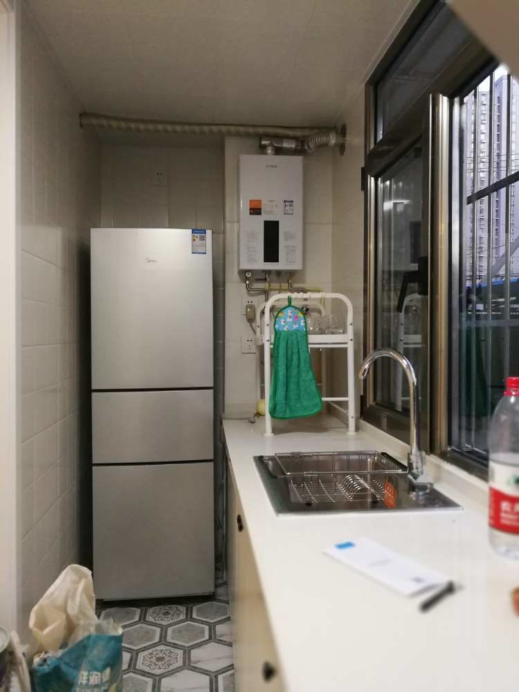 惠泽设计|55平两居，阳光厨房真敞亮，简约风装修打造小而美的三口之家，服