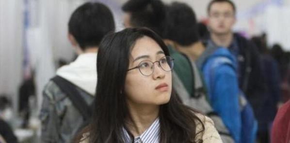 心理学|“专业选不对，努力白费”，这些坑人专业，就算985名校也带不动
