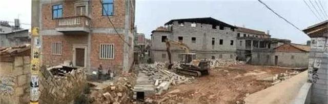 |江西一海归，回乡花120万建豪华别墅，路人都忍不住拿手机来拍照