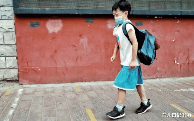 育儿日记360|宝爸让7岁儿子，穿裙子上学引争议，如此纵容：“害娃”还是爱娃