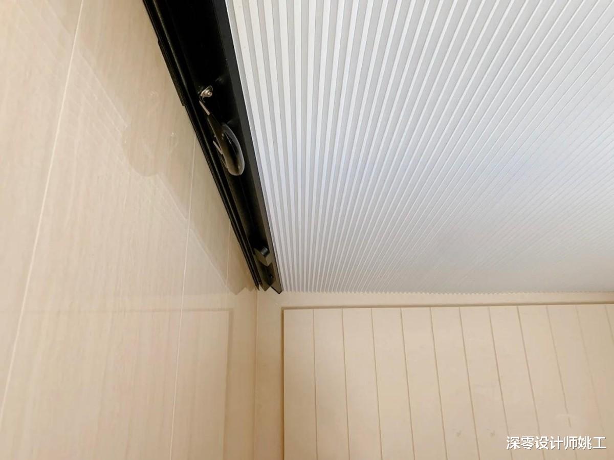 |恕我直言，越小卫生间，越要重视干湿分离，靠一个隐形浴帘就够了