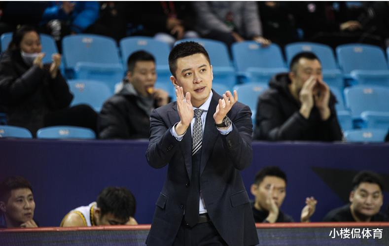 遼寧男籃|遼寧男籃雖然輸23分，但楊鳴的排兵布陣，可以打99分