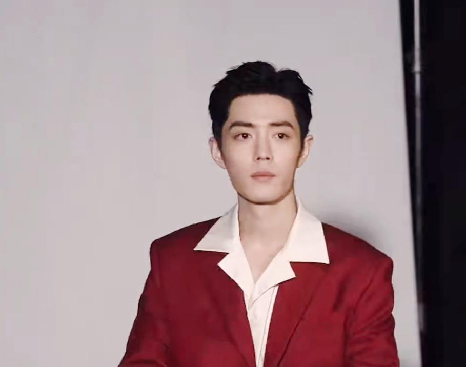 赵丽颖|肖战惊喜现身直播间，在线给网友挑礼物！家纺代言官宣在即