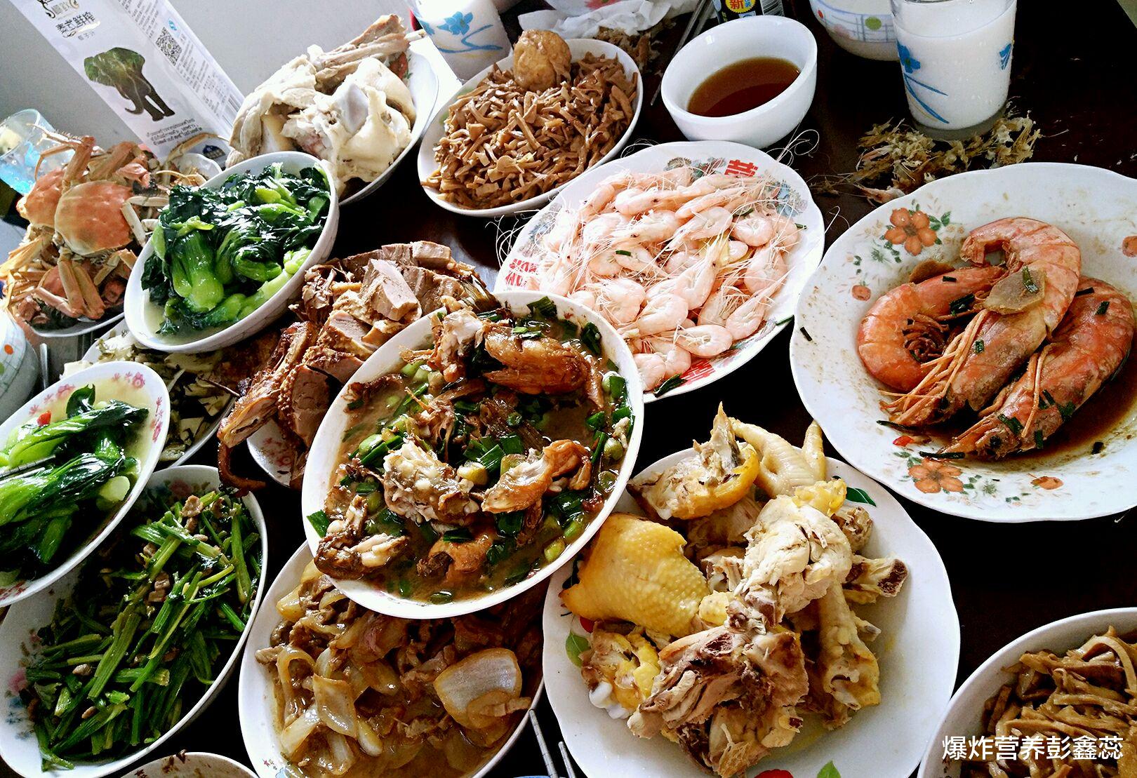 爆炸营养彭鑫蕊|猪肉、羊肉、牛肉被世界卫生组织列为致癌物，每天还能吃吗？别怕