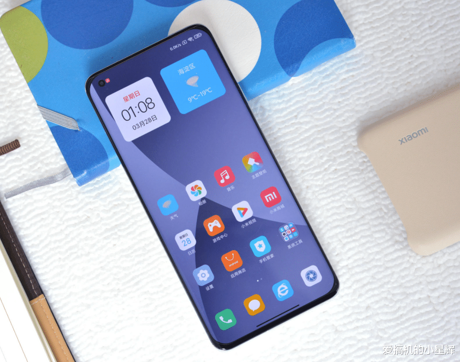 芯片|曾经被冷落,如今降价1700元成为“爆款”高端机,50倍变焦+256GB