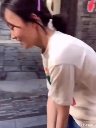 豪门明星|网红贝勒爷早期打工照片曝光,曾为新娘提裙子,各种兼职也是真