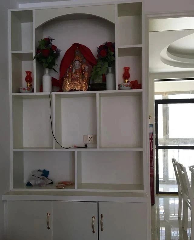 |晒下我家四层的自建房，花了80万，超爱院子里的鱼池和菜地