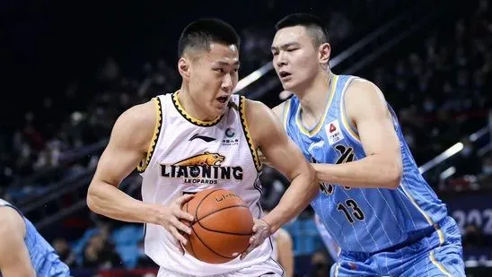 林书豪|终于等到！林书豪第一场就炸！99分干翻辽宁队！CBA整整等了他1年
