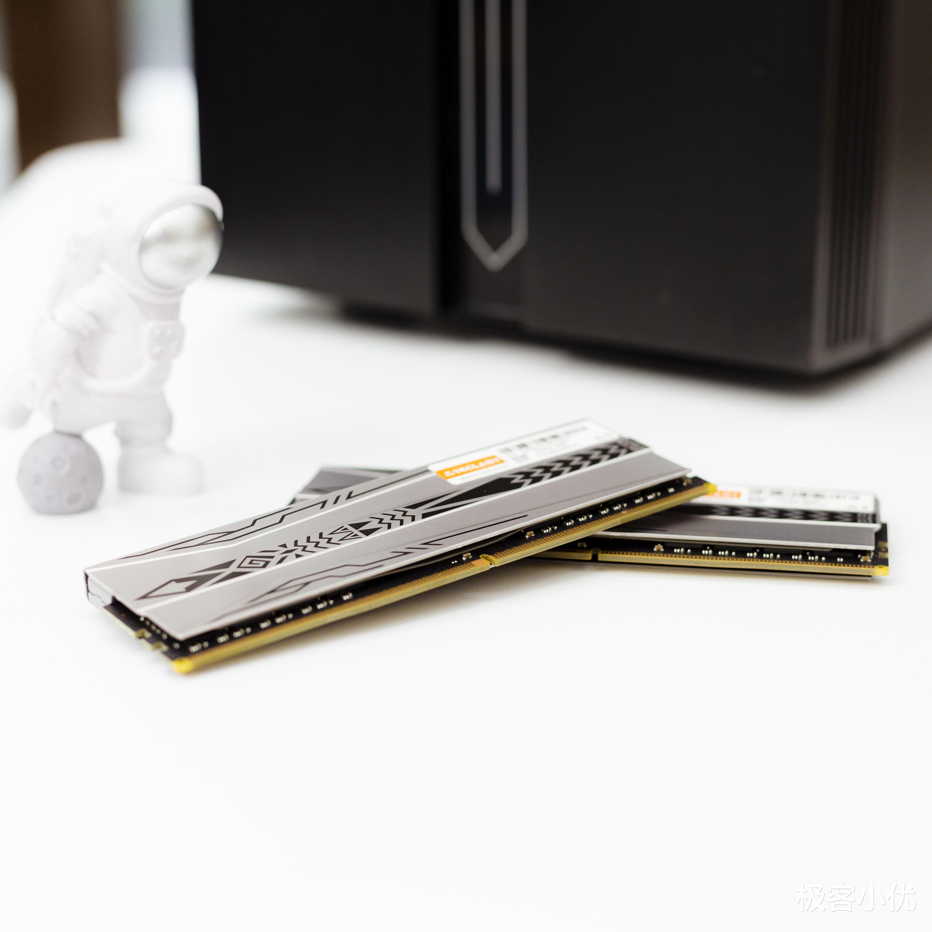 台电|品质与性能齐飞，台电马甲条真给力