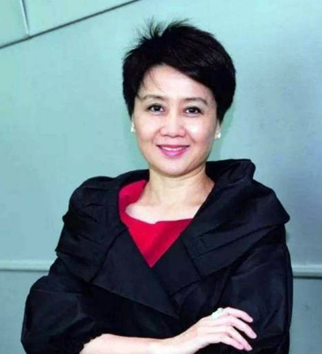 赌王|奚梦瑶二胎奖励是婚礼？赌王四太找大师算出女方子嗣多，才同意进门