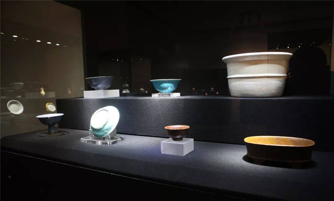 |明清单色釉瓷器展,美呆了!