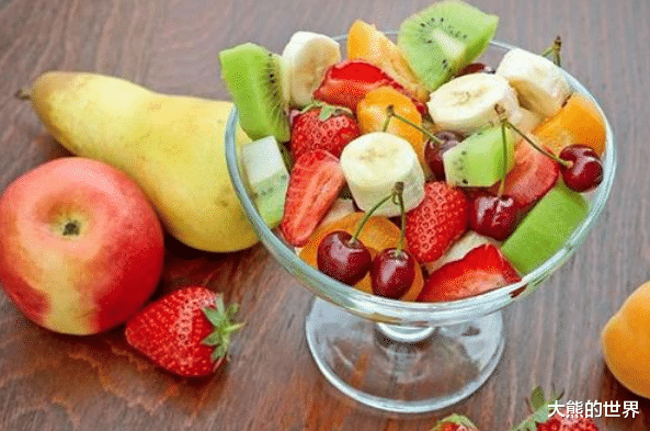 水果|减肥时少吃这5种水果,3种高含糖量,2种高脂肪,热量比吃肉还高