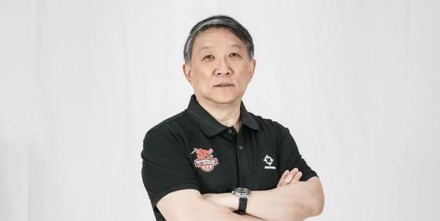 巩晓彬|宫鲁鸣落败却怪巩晓彬，徐长锁3场禁赛高诗岩，没有丁彦雨航太难
