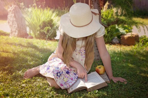 知一先生|宝宝名字大全：光鲜靓丽、不容错过的女孩名字