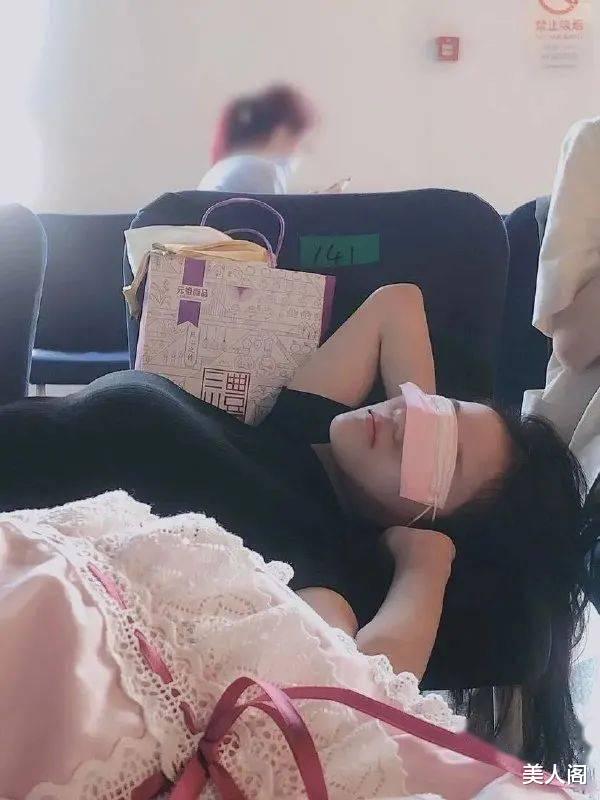 美人阁 小哥，我就想知道你怎么跟你老婆解释哈哈