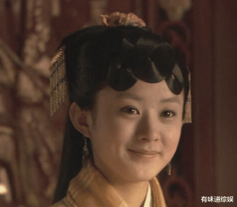 李宇春|11年前她给李沁做配角，7年后李沁给她做配，网友：风水轮流转