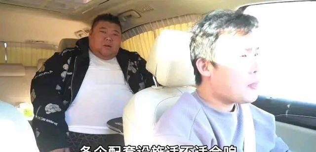 粉色 600斤吃播遇难题，医生的建议进退两难，家人的做法让网友不理解