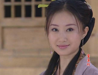 舒畅|还记得被整容害了的舒畅吗？今取出假体仿妆司藤，颜值不输景甜