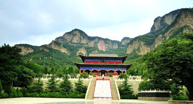 河北 河北群山中的“奇葩”，风景不输武当山，被称为“北方桂林”