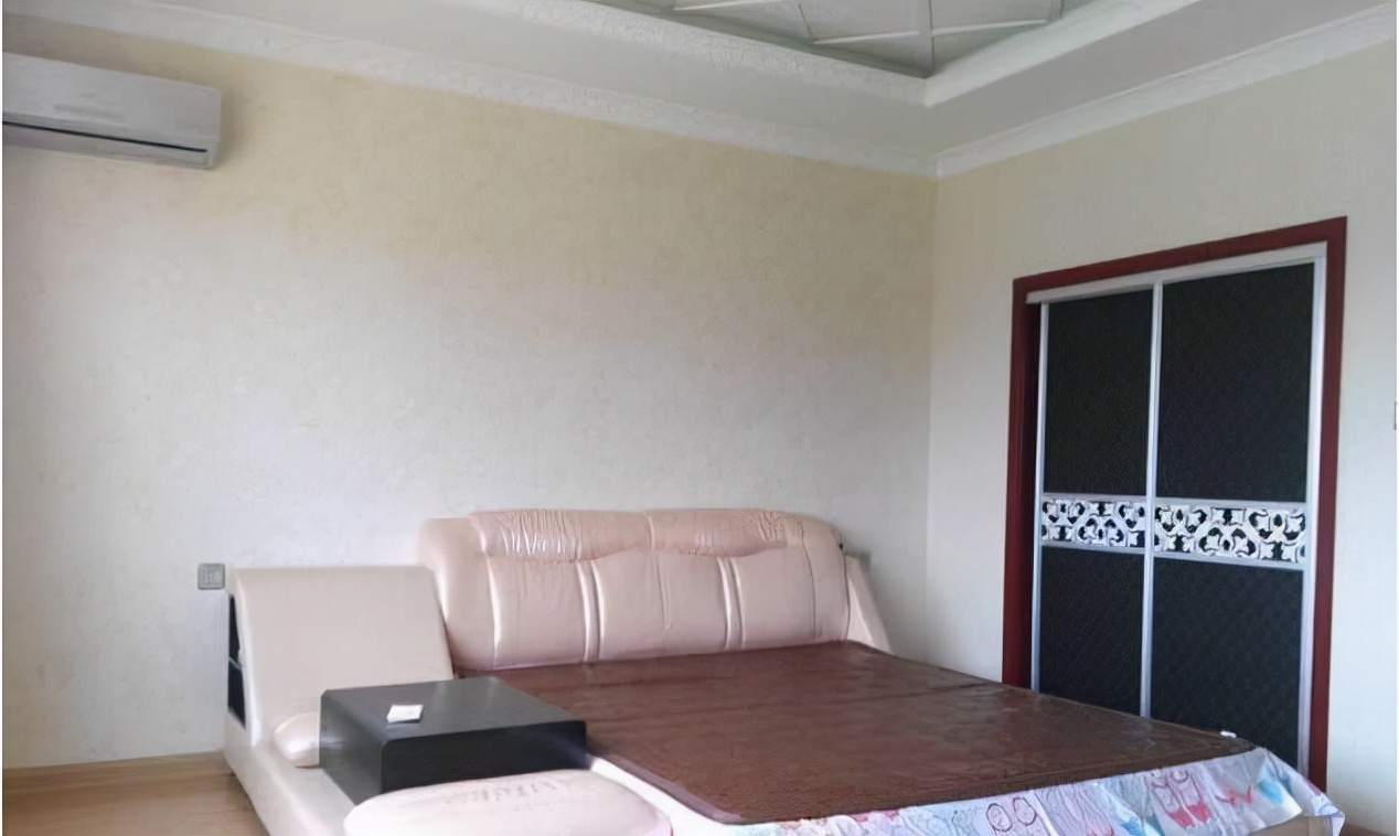 第一次去同学家做客，这样的房子装修真是第一次见，太气派