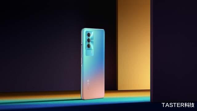vivo|vivo年底放大招！两款新机硬刚红米K40，性价比又高了