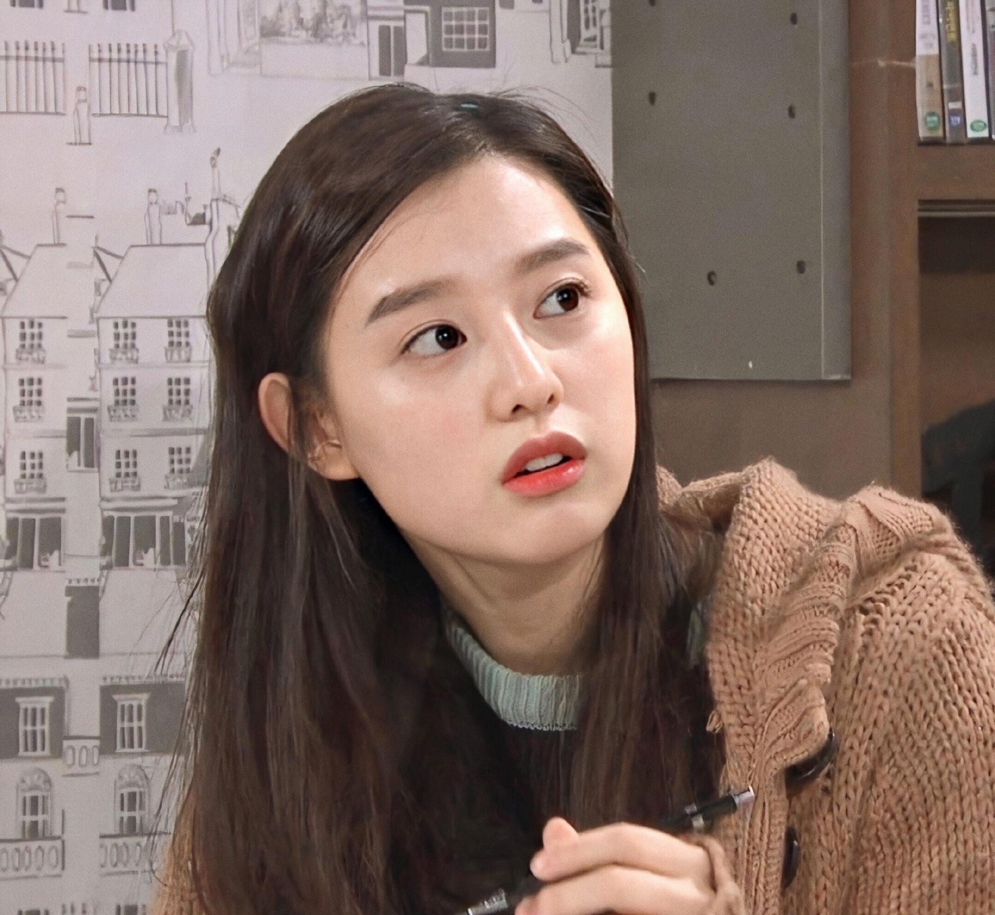 金智媛|比起她“老天赏饭吃”的演技，她的颜值才真的“开挂”了吧