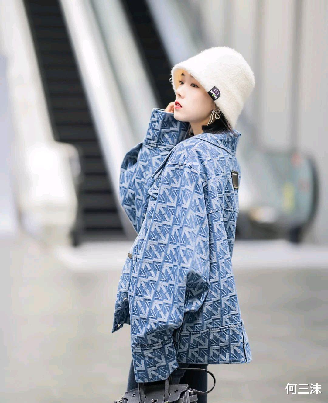 何三沫 秋冬穿什么色系的衣服才高级？