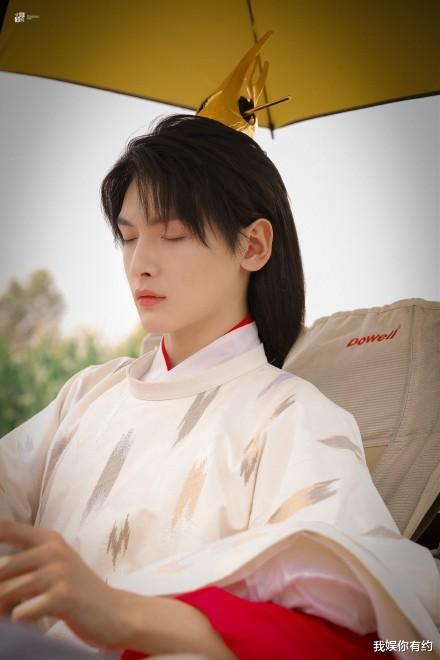 欧阳娜娜|翟潇闻《天官赐福》造型回春？路透英气十足，被赞与角色契合度高