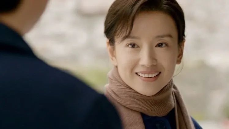 董洁|董洁靠他翻红，不意外