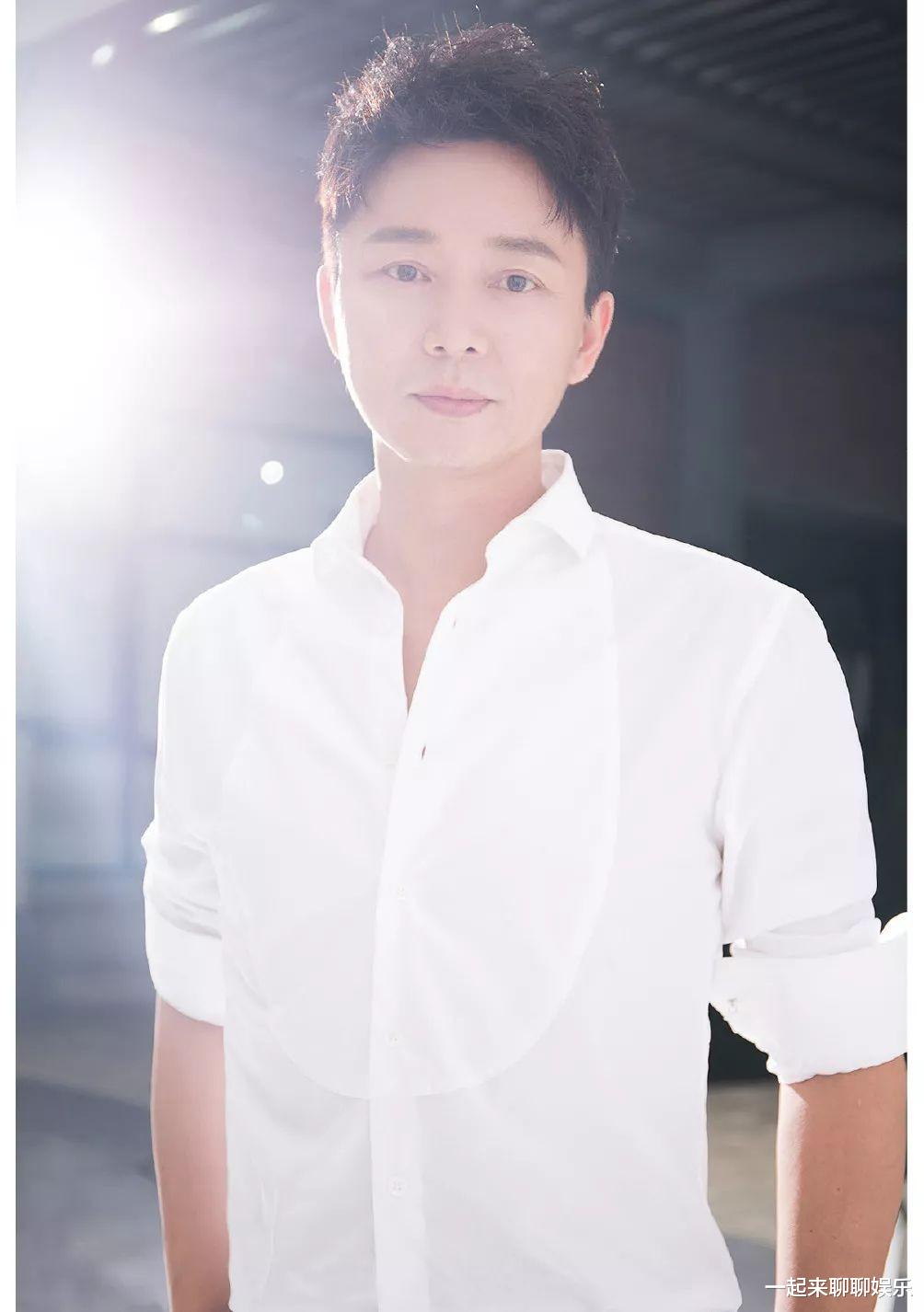 刘奕君|刘奕君：没毕业就被“封杀”，咬牙坚持26年，51岁苦尽甘来无遗憾