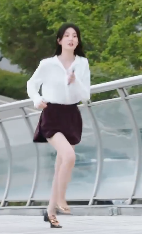 穿衣搭配|《沉睡花园》穿搭图鉴，乔欣的穿搭造型成模板，年轻妹子来学一学