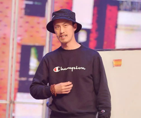 黄子韬|贾玲的大碗娱乐，除了张小斐，还有谁？