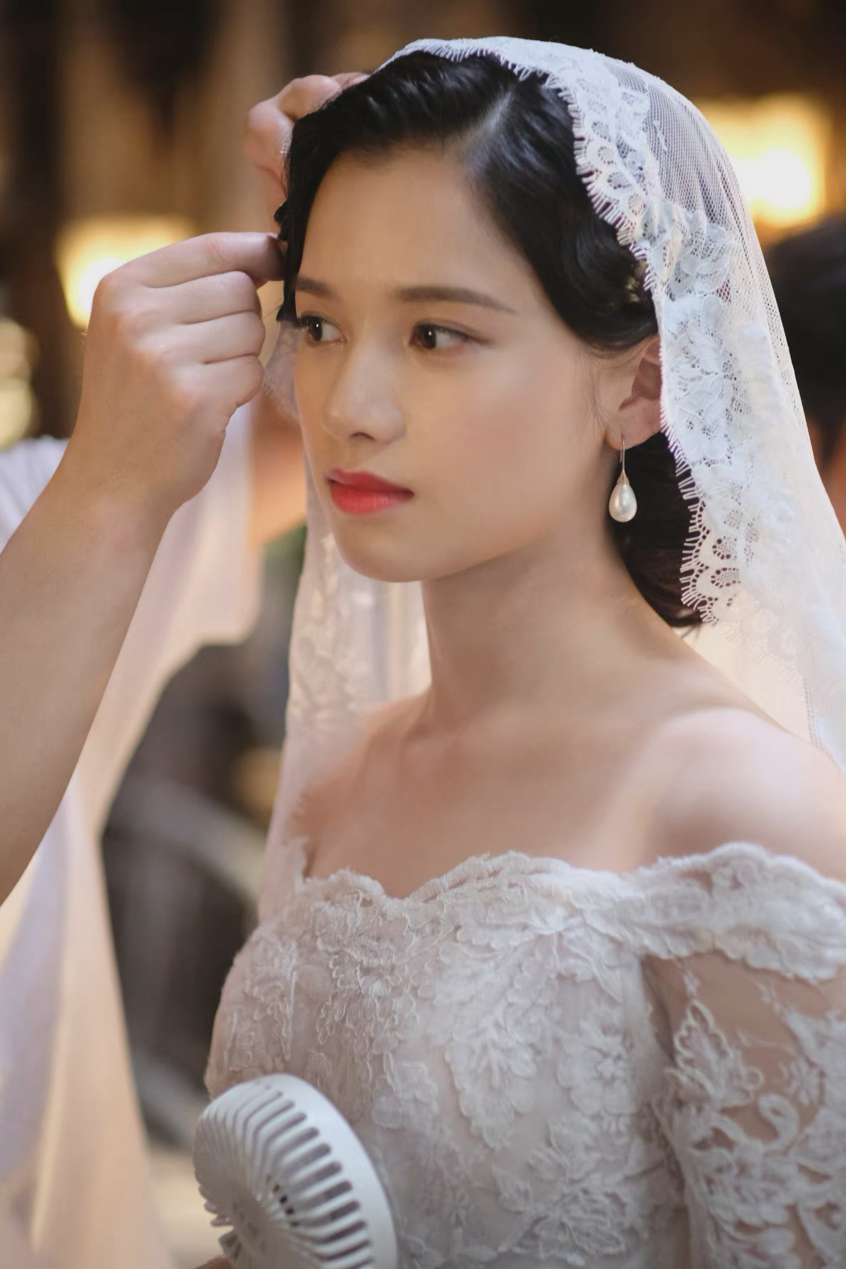 杨幂|张婧仪民国婚纱造型，这是穿越来的大小姐吧！