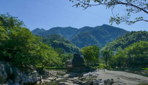 拉萨 安徽一处原生态县区，受到游客一致好评，十分值得一去