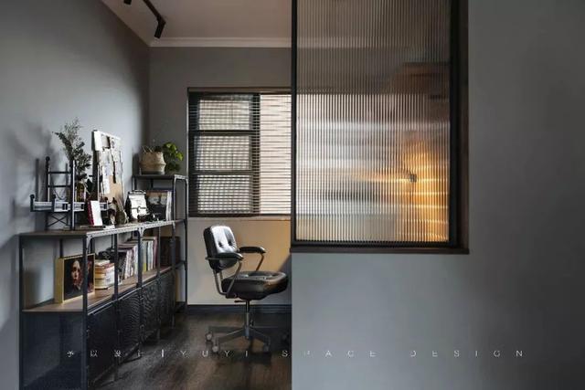 140㎡现代混搭，美式、轻奢与复古范，营造出清新华丽的气质感