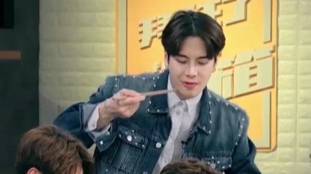 王嘉尔|5位“耿直”的明星,王嘉尔“实力坑爹”,王俊凯竟直言内裤颜色