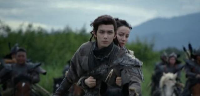 皓都|长歌行:阿隼认贼作父,知道真实身份悔不当初,比长歌遭遇还惨