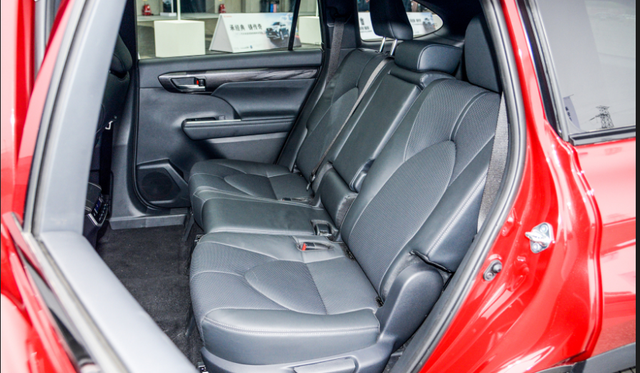 阳光语言矫正说|2天订单破万,连车标都算精品,这车三大件世界顶尖给辆Q5L都不换