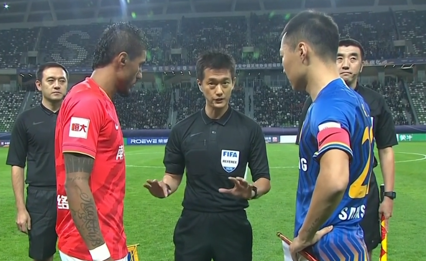 中超|突发官宣!22岁海归新星加盟国安,中超冠军“将帅3人”已一锅端