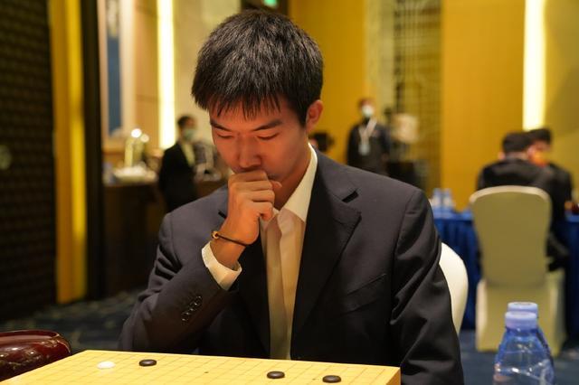 薩卡|00丁浩后晉級(jí)大棋士決賽！冠軍將獲得50萬(wàn)元獎(jiǎng)金