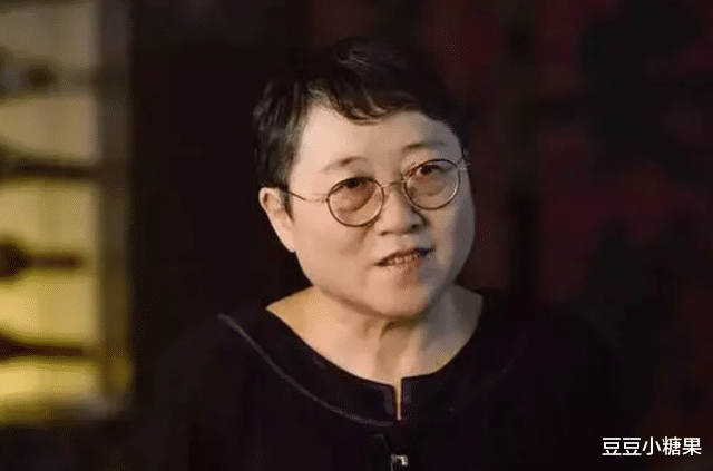 豆豆小糖果|社会学家李银河分析：为什么中年女人，更喜欢比自己年轻的男人