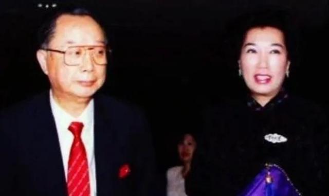 林建岳|97岁的余宝珠:二房上位击败正妻,坐拥数百亿财富,怎么做到的?